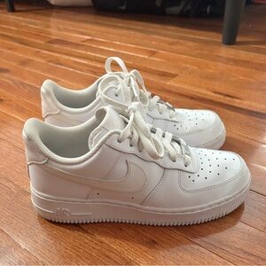 Nike Air Force 1’s Size 7.5